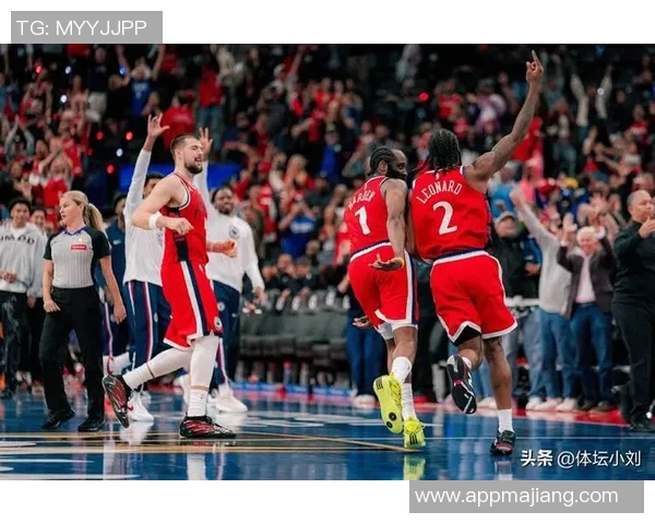 西部球探分析快船现状哈登小卡并非问题关键需加强防守阵容 西部球探分析快船现状哈登小卡并非问题关键需加强防守阵容