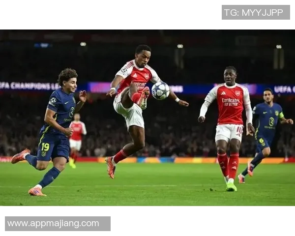 青年欧冠巴萨逆转巴黎克鲁伊维特小儿子精彩兜射锁定胜局 青年欧冠巴萨逆转巴黎克鲁伊维特小儿子精彩兜射锁定胜局