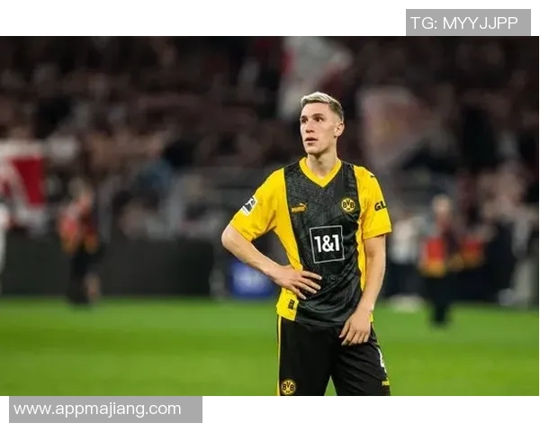 多特蒙德忧施洛特贝克续约问题拜仁等球队密切关注其动态 多特蒙德忧施洛特贝克续约问题拜仁等球队密切关注其动态